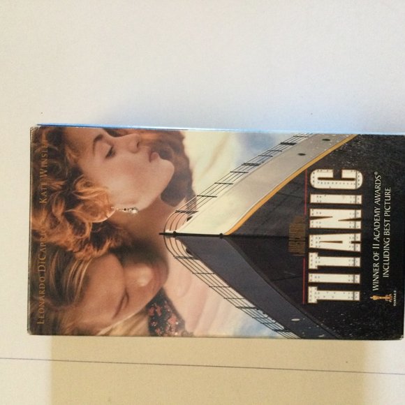 3 VHS movies Titanic, Saving Private Ryan, Lord of the rings double tapes - Picture 4 of 7